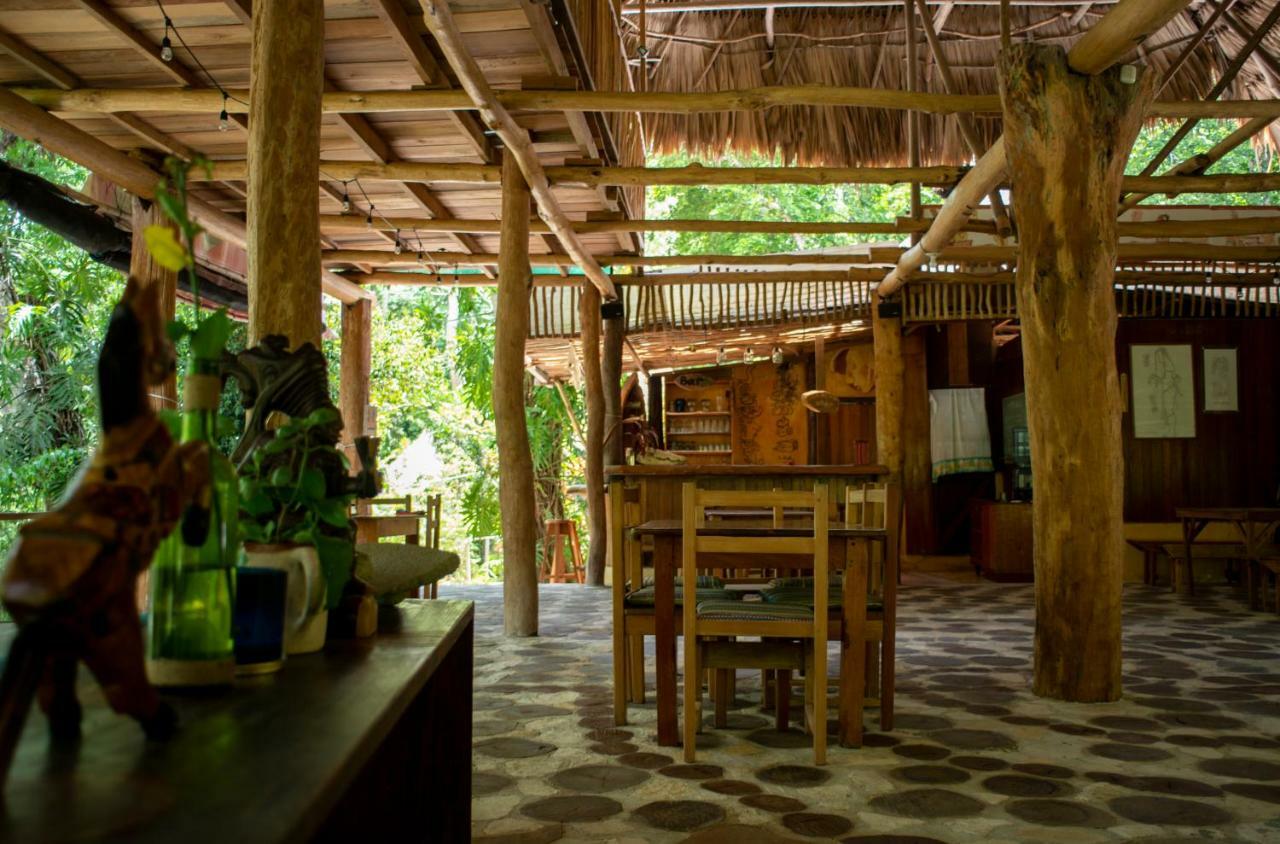 Ecolodge El SombreroLaguna Yaxha エクステリア 写真